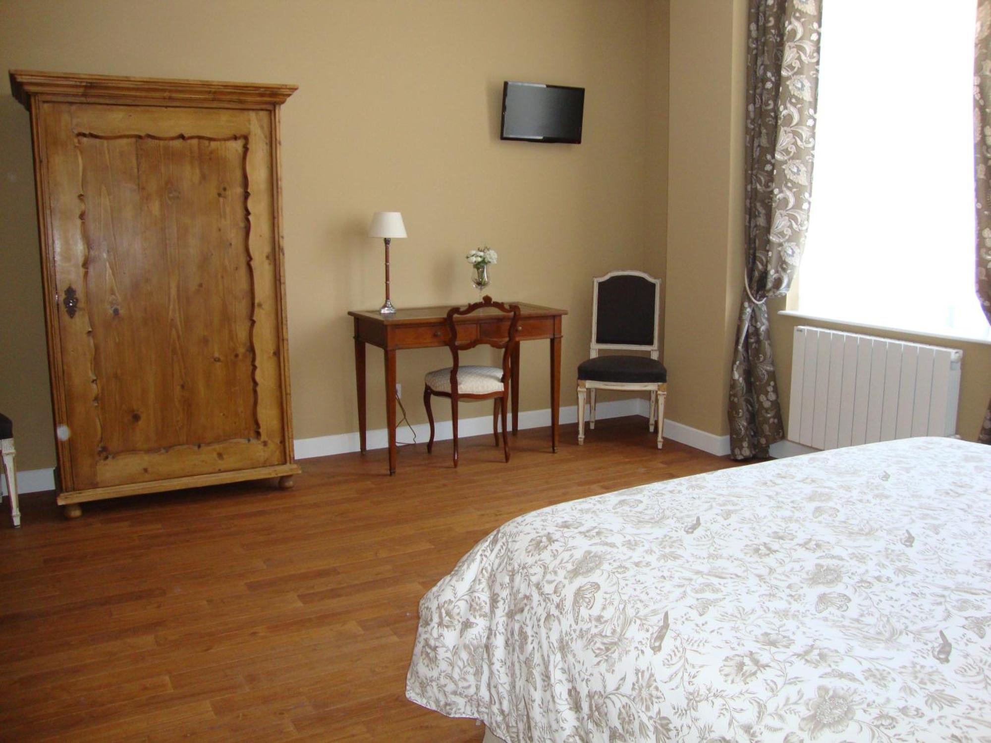 La Cour Des Carmes Bed & Breakfast Arras Rom bilde