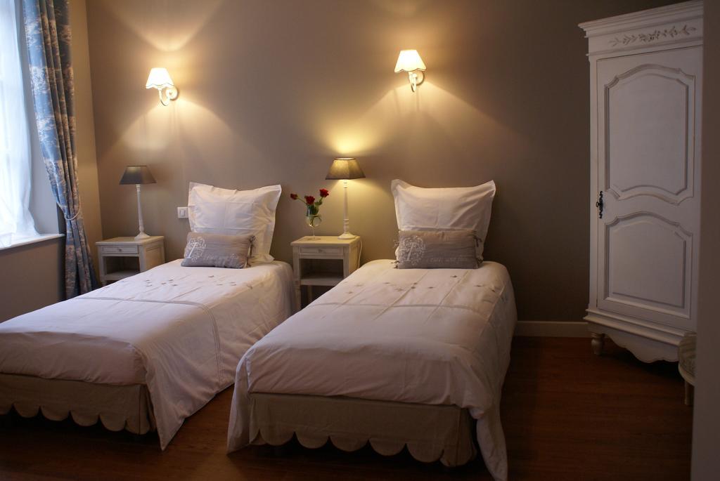 La Cour Des Carmes Bed & Breakfast Arras Rom bilde